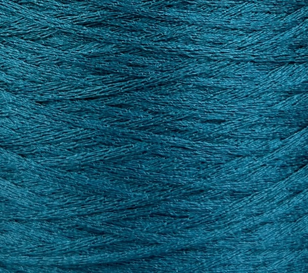 Filati Naturali Glamour Pro ca. 500 m / 100 g – 100 % Seidengarn col. Pfauenblau (20805)